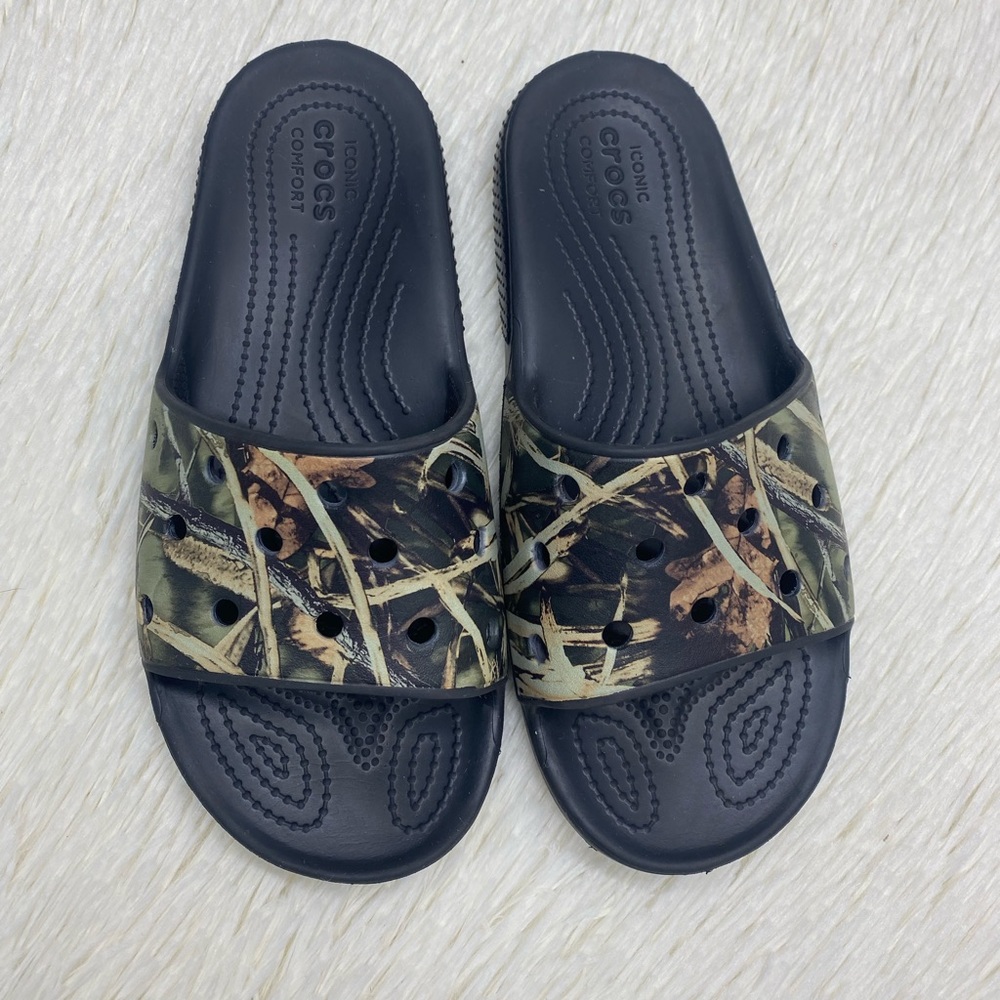 crocs sandals black camouflage  top mens size 4 womens size 6